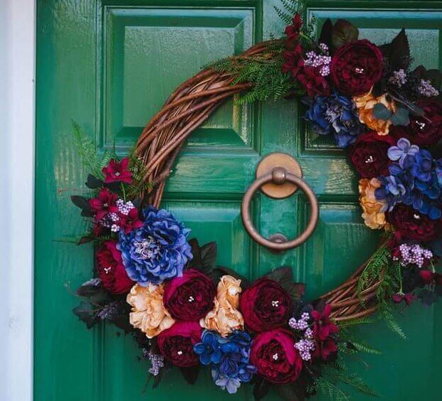 Front door decorations: flowers